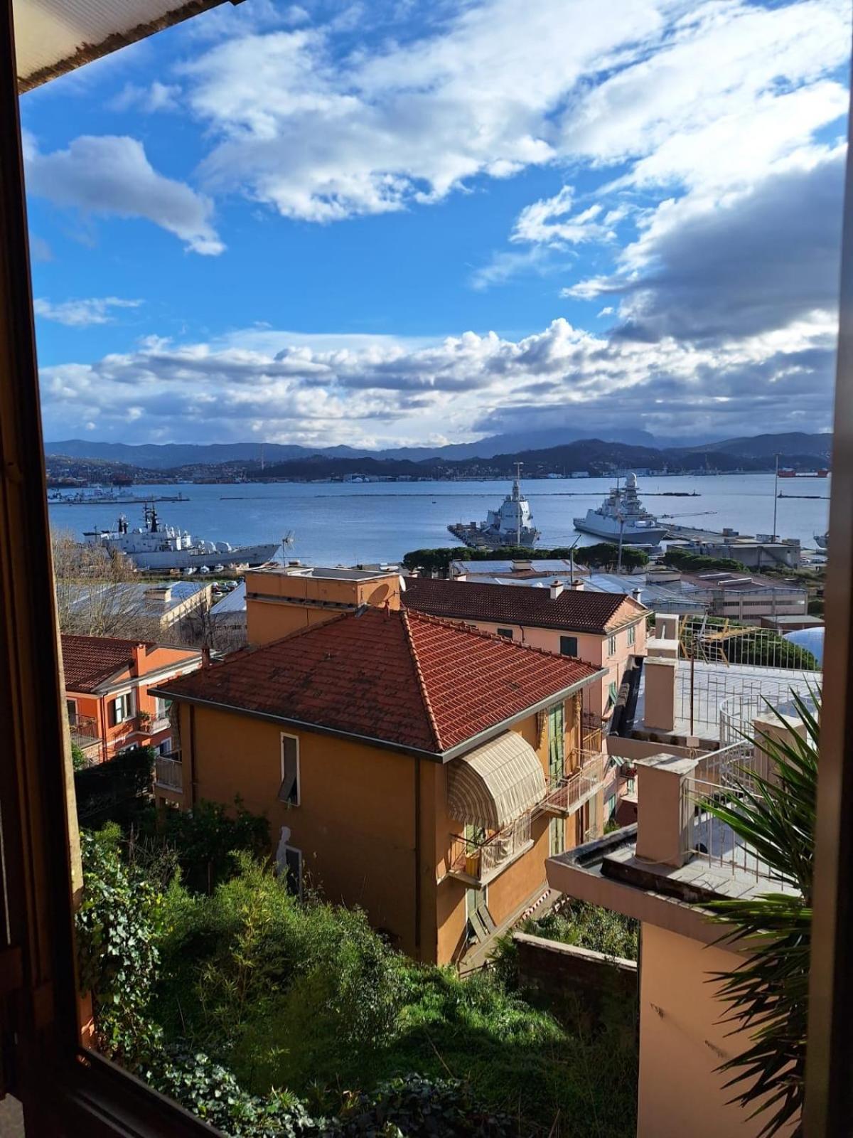 A Ca Mia Di Marianna Apartment ลาสเปเซีย ภายนอก รูปภาพ